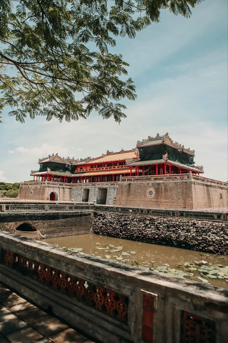 HUE TOUR – POWER & AUTHORITY